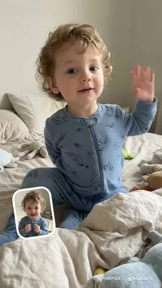 Upload Baby Photo, Get a Dancing Baby - Upload a baby photo to generate a dancing baby cover image by Hailuo AI Video Generator